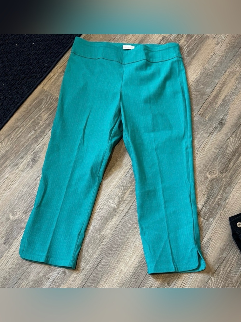 Van Heusen Pull-On Crop Pants